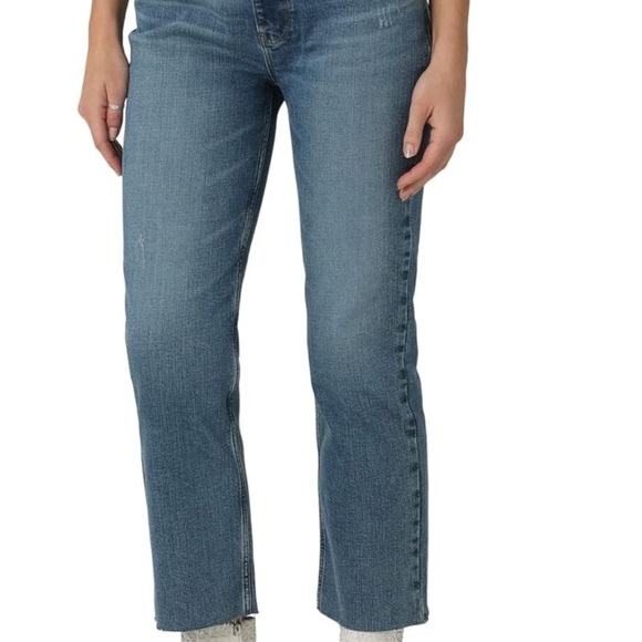 Wrangler Women's High-Rise Rodeo Straight Leg Crop Jean - Picture 12 of 16